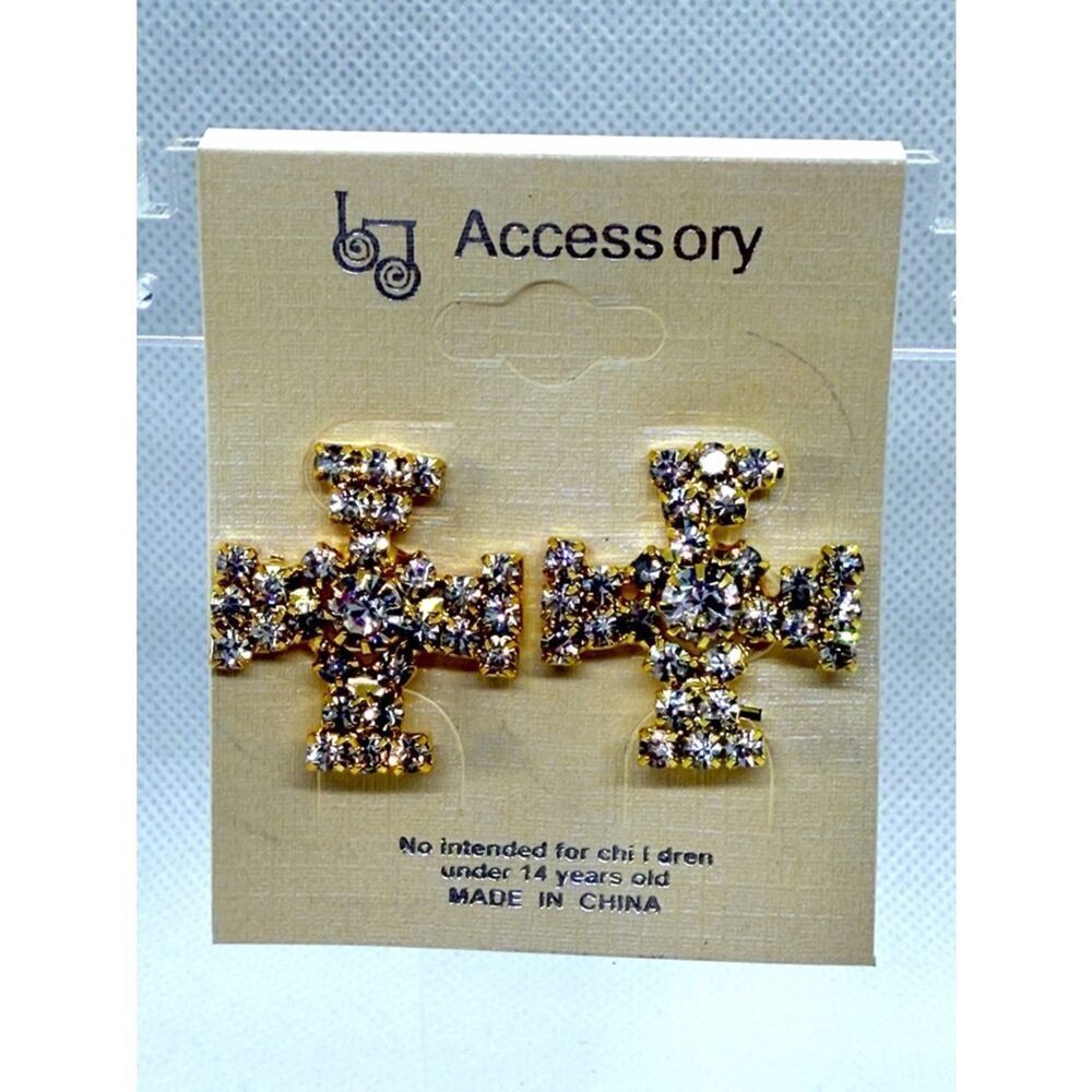 3For$20 Blossom Classic Rhinestone Cross Stud Earrings - Gold Tone